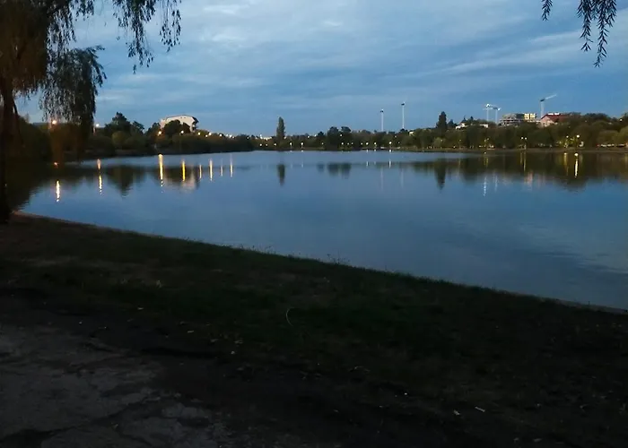 Casa Elena De Inchiriat