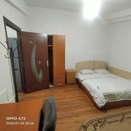 Elena De Inchiriat בוקרשט